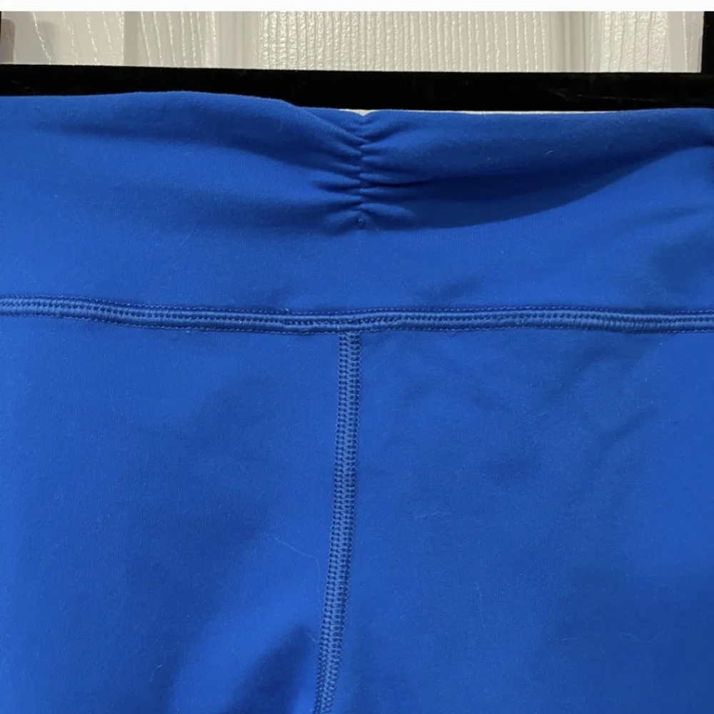 Lululemon Gather & Crow Crop royal blue - Picture 6 of 8
